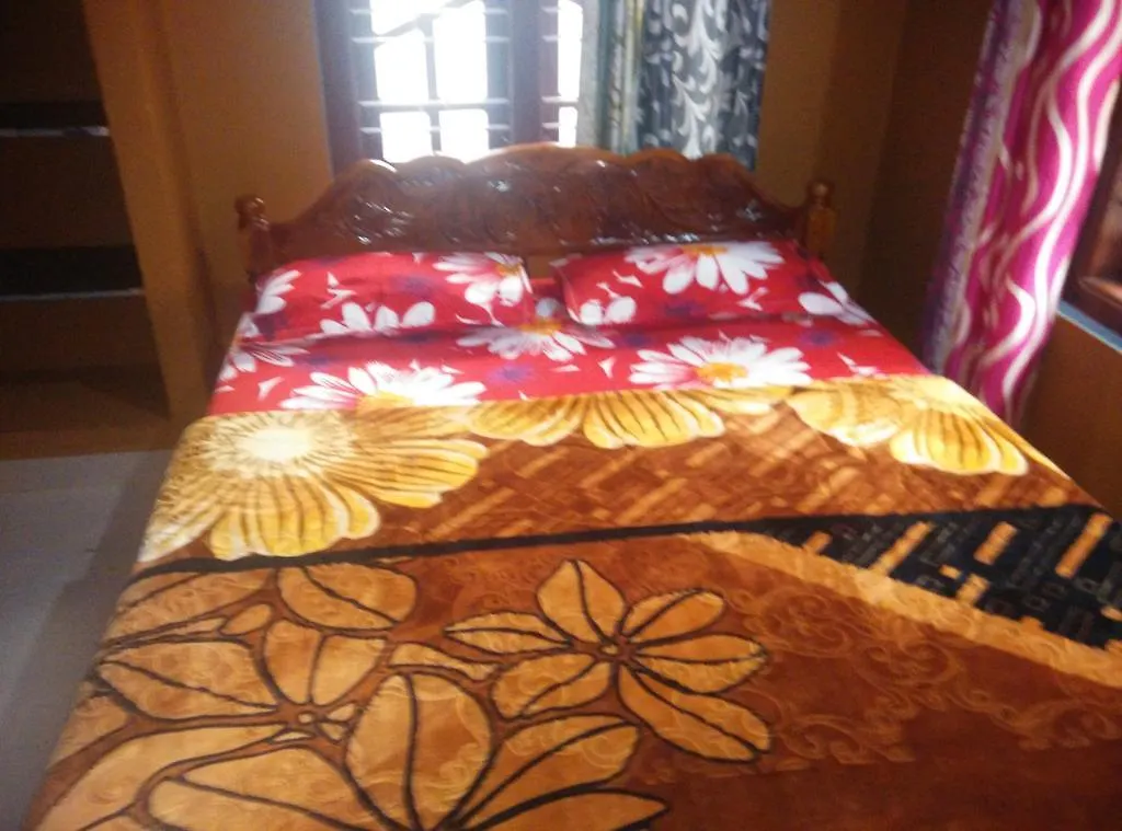 Munnar Pavithra Riverview Homestay India