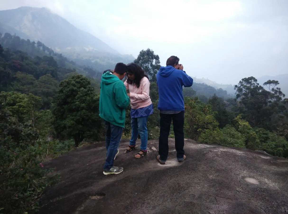 Munnar Pavithra Riverview Homestay India