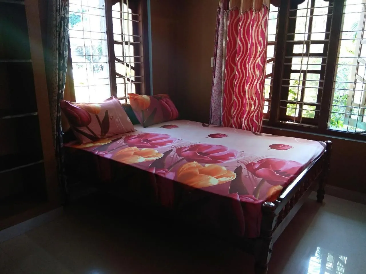 Munnar Pavithra Riverview Homestay India