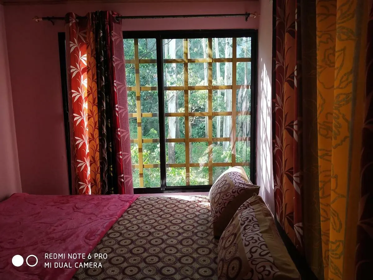 Munnar Pavithra Riverview Homestay